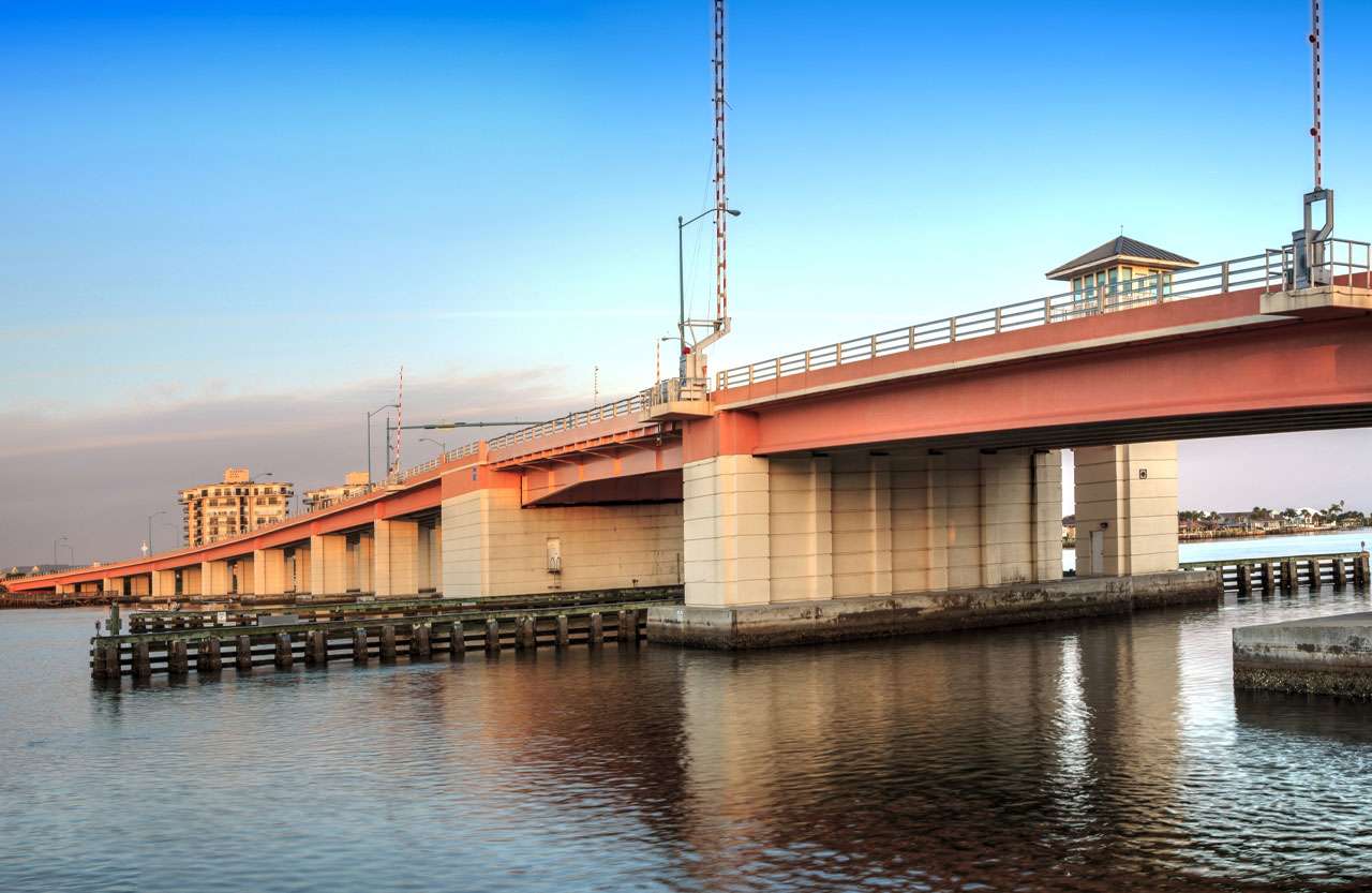 New Smyrna Beach, FL draw bridge