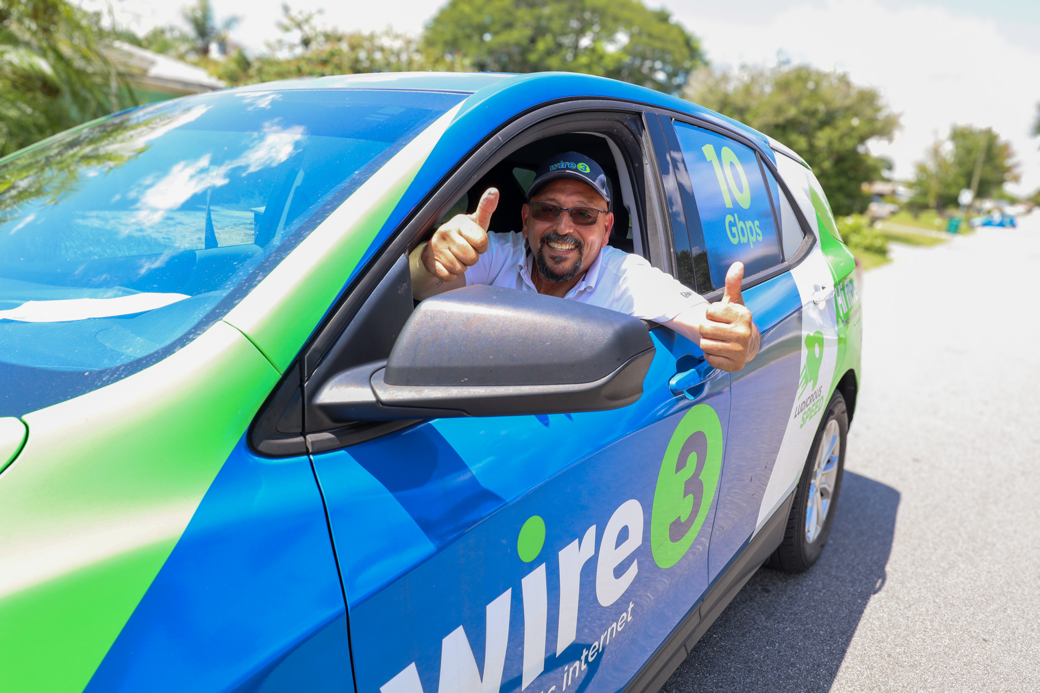 Man from Wire 3 Fiber Internet sales marketing outside in Florida